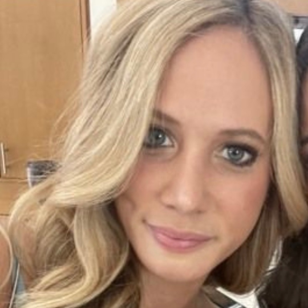 Meet your Posher, Alyssa